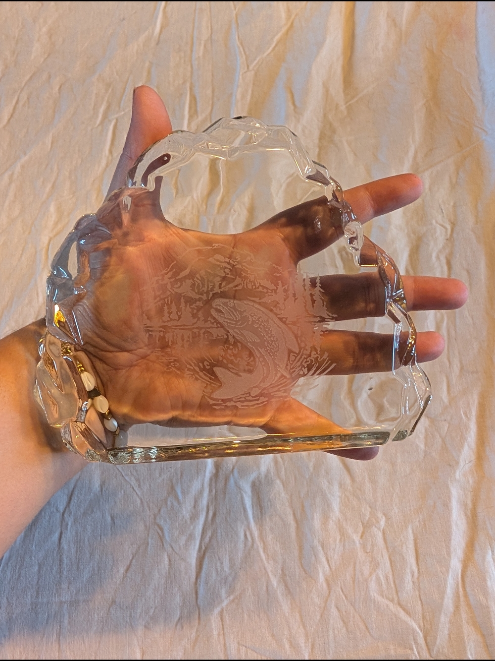 2/30$ Clear Etched Glass Decorative Paperweight With Salmon Figure